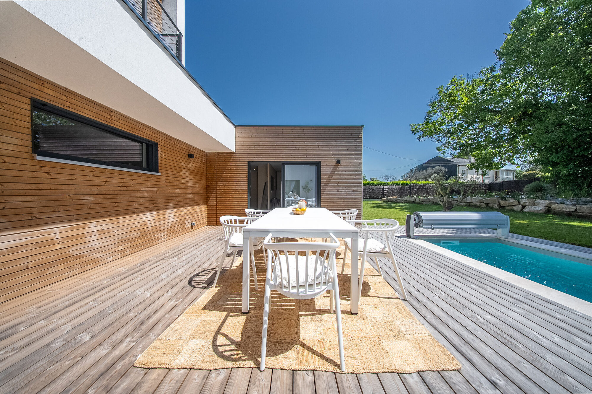 Jardin, piscine et terrasse