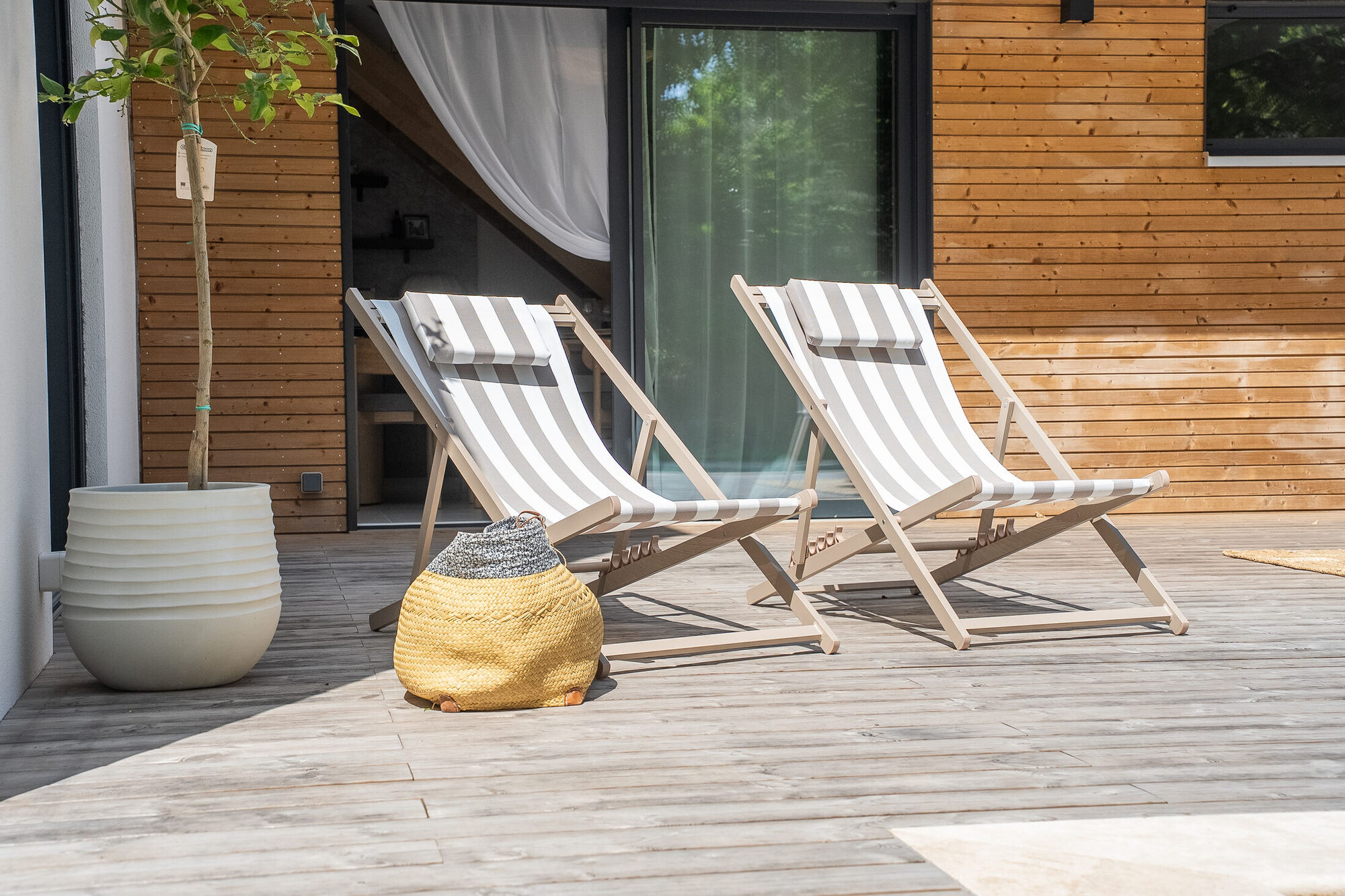 Terrasse et piscine